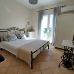 Sunny Coco Mat In With A Sea View Vilă